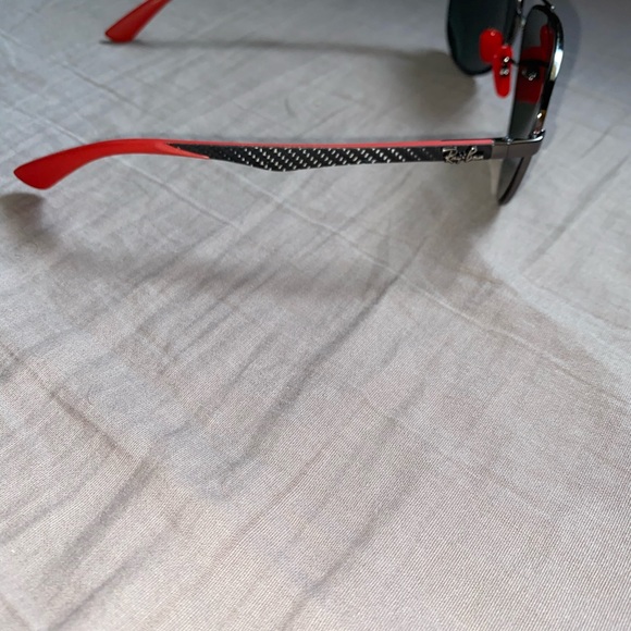 Scuderia Ferrari- Ray Ban Sunglasses RB8313M - Picture 4 of 9